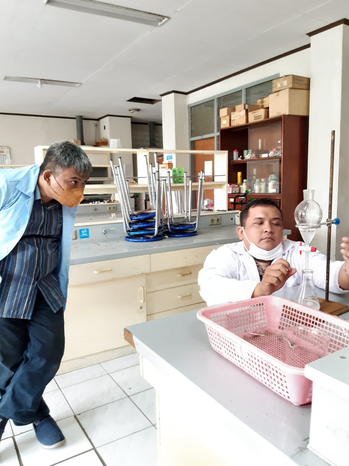 Mahasiswa Universitas Terbuka Tingkatkan Skill Lab Melalui Praktikum di Laboratorium Kimia Universitas Negeri Malang