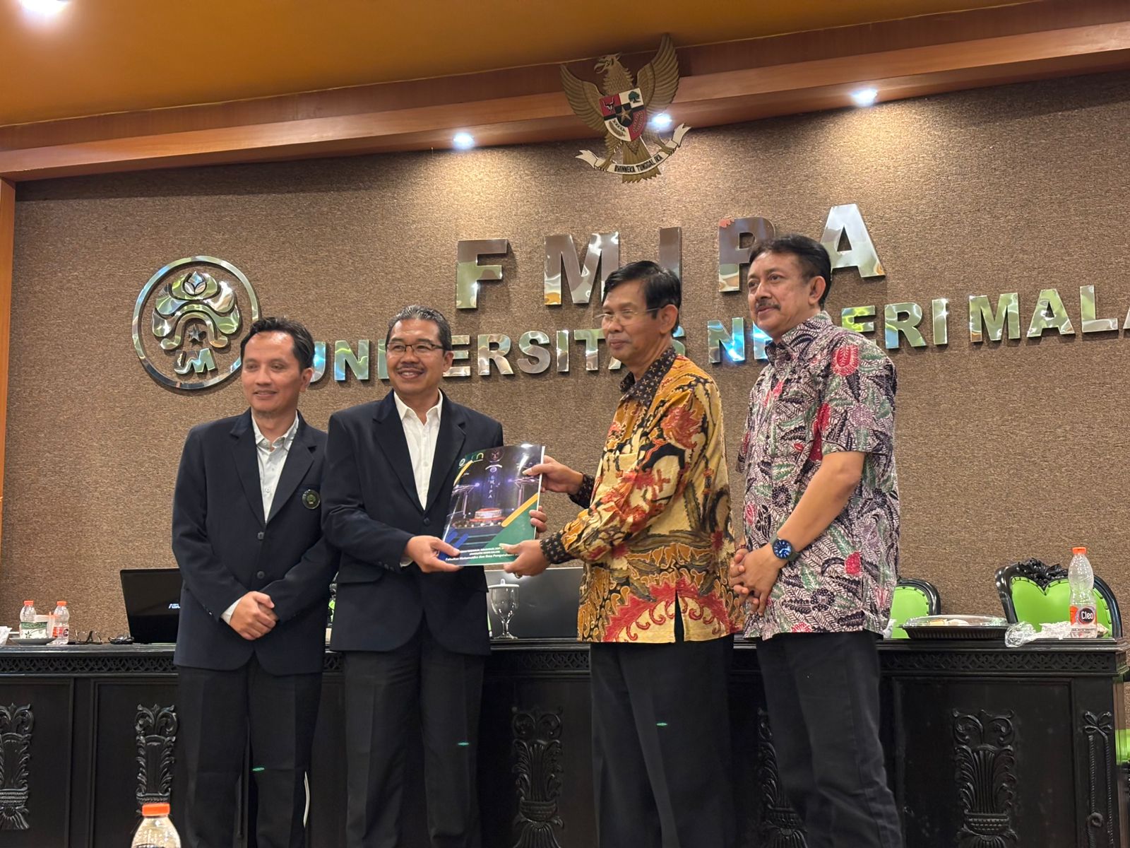 Program Studi Kimia Universitas Negeri Malang Raih Hasil Unggul Dalam Asesmen Kecukupan (AK) Oleh Lembaga Akreditasi Mandiri Sains Alam Dan Ilmu Formal (LAMSAMA)