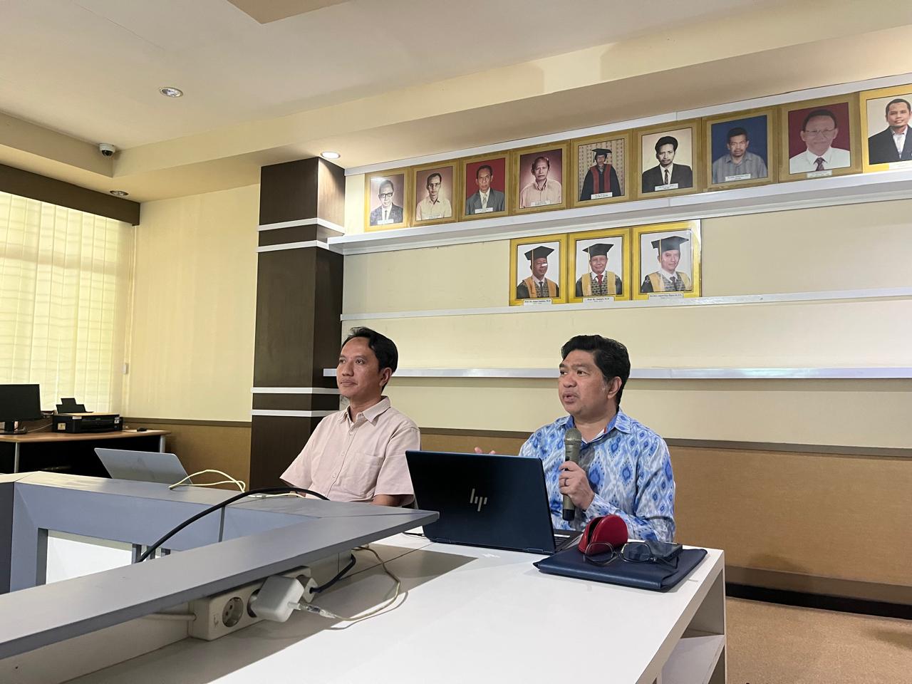 Prodi S1 Kimia UM Hadirkan Prof. Basyaruddin bin Abdul Rahman dari Universiti Putra Malaysia dalam Program Co-Teaching Internasional